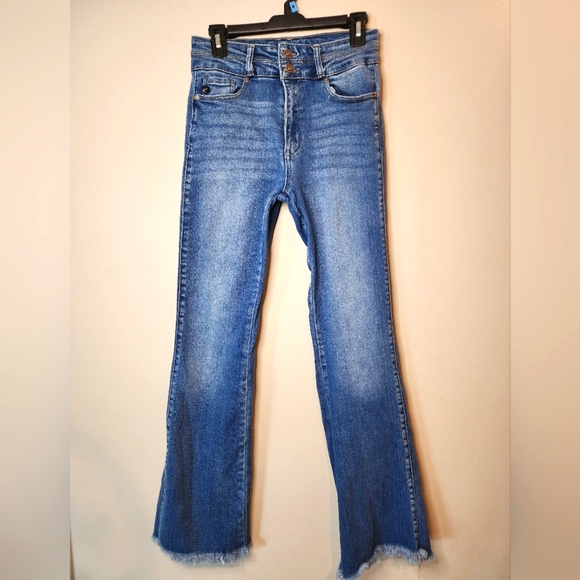 Kancan Double Button Flare Leg Freyed Hem Medium Wash Denim Jean, Women's 9/28 - Picture 1 of 7